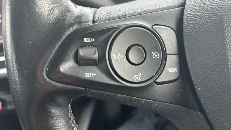 Vauxhall Corsa 1.2 SE 5dr Petrol Hatchback